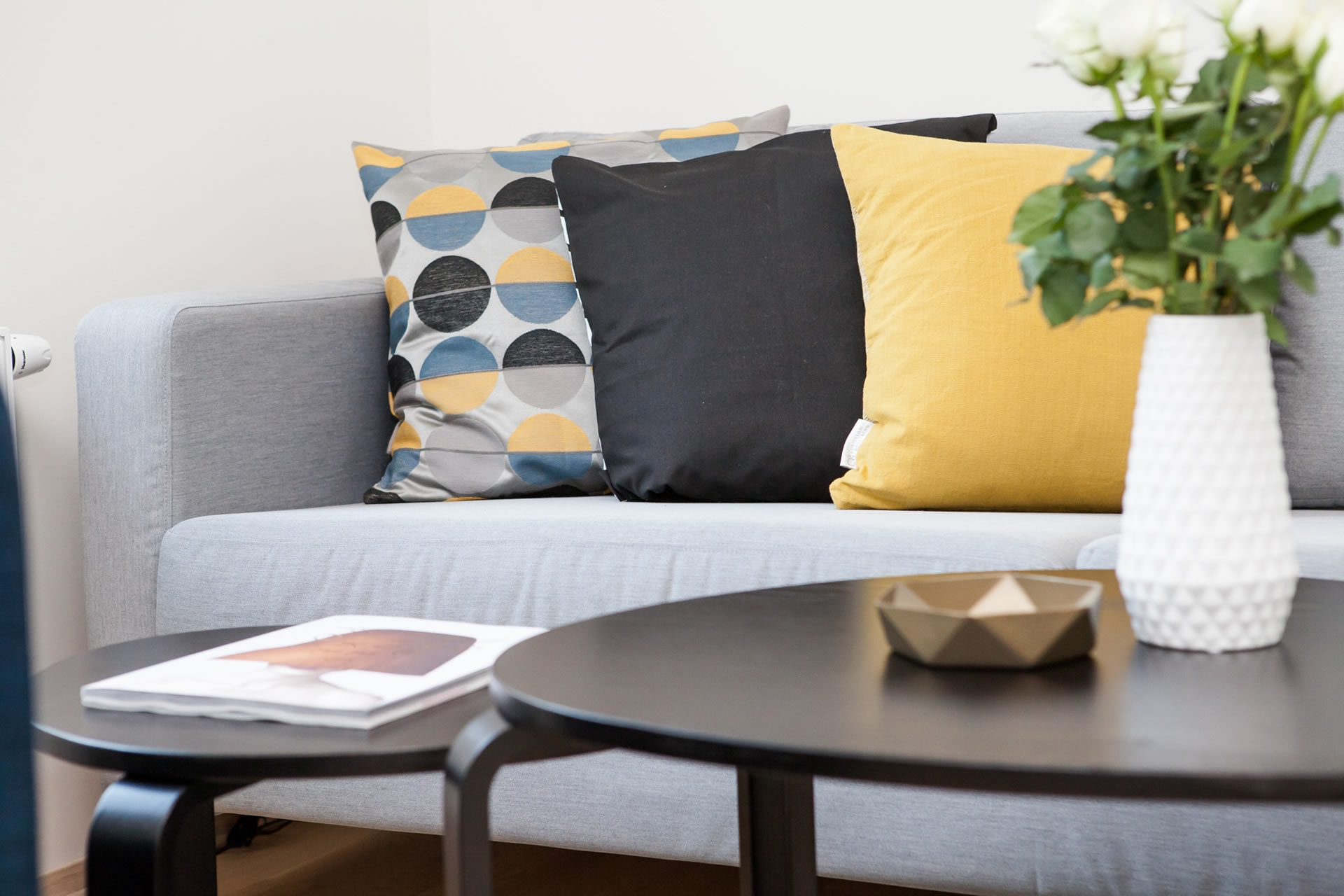 accent chairs